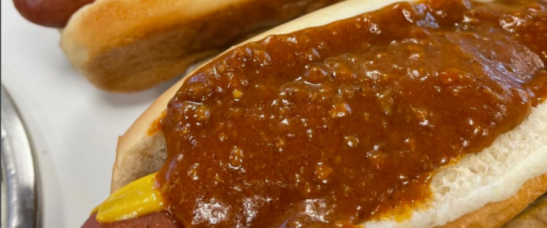 Is There a Children's Menu Available at the Hot Dog Stand in Lee County, FL?